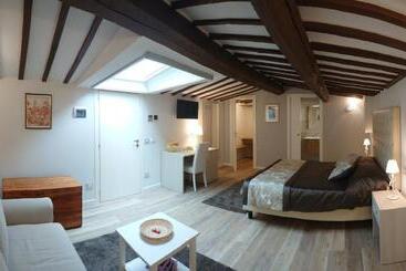 هتل Elisa Guest House