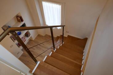 هتل Elisa Guest House