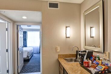 هتل Embassy Suites By Hilton Orlando Downtown