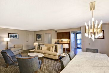 هتل Embassy Suites By Hilton Orlando Downtown