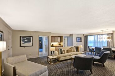 هتل Embassy Suites By Hilton Orlando Downtown