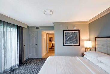 هتل Embassy Suites By Hilton Orlando Downtown