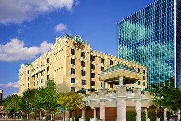 هتل Embassy Suites By Hilton Orlando Downtown