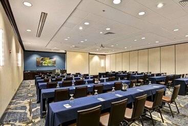 هتل Embassy Suites By Hilton Orlando Downtown