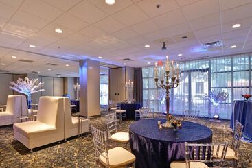 هتل Embassy Suites By Hilton Orlando Downtown