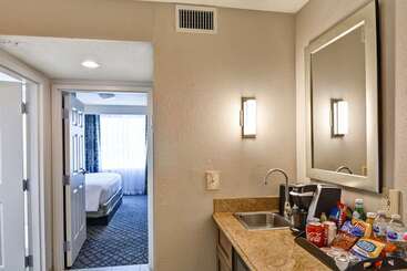 هتل Embassy Suites By Hilton Orlando Downtown