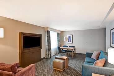 هتل Embassy Suites By Hilton Orlando Downtown