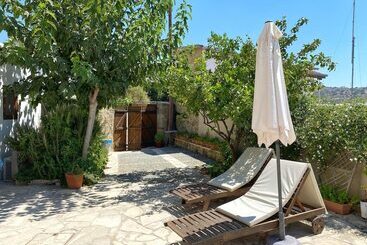 هتل Evkarpos Country House