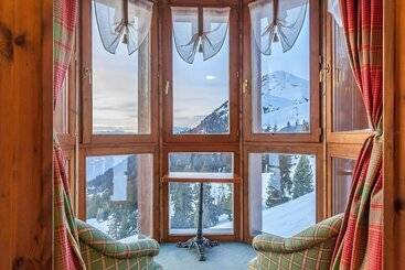 Отель Hôtel Les Balcons Village