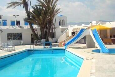 هتل Hôtel Solymar Beach