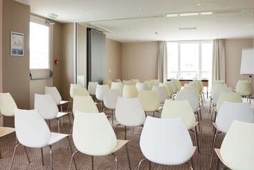 هتل Ibis Styles Compiegne