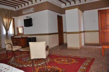 هتل Ksar Assalassil