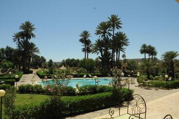 هتل Ksar Assalassil