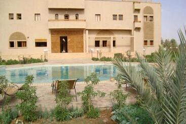 هتل Ksar Assalassil