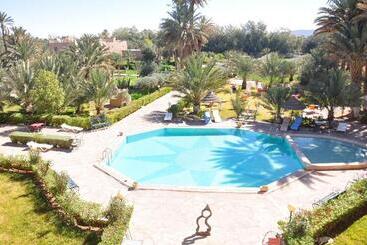هتل Ksar Assalassil