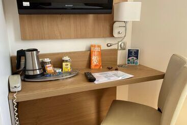 فندق Kyriad Quimper Sud