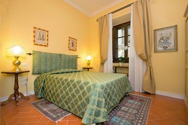 هتل La Casa Del Garbo Luxury Rooms & Suite