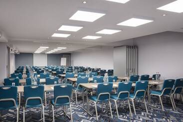 هتل Leonardo  London Heathrow Airport