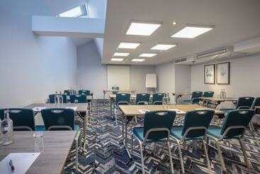 هتل Leonardo  London Heathrow Airport