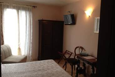 هتل Locanda Salieri
