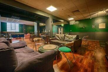 هتل Lse Bankside House Campus Accommodation