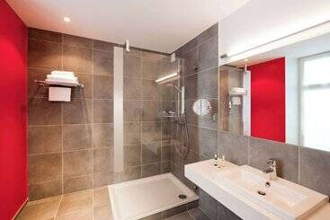 هتل Mercure Vittel