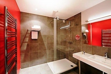 هتل Mercure Vittel