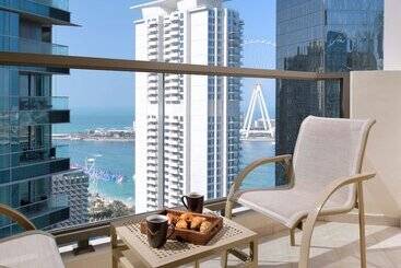 Mövenpick Hotel Jumeirah Beach