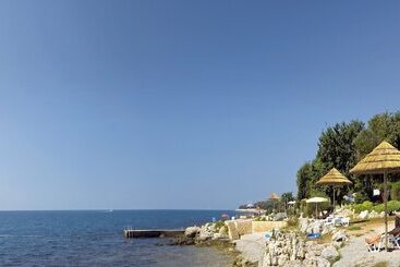 هتل Naturist Resort Solaris