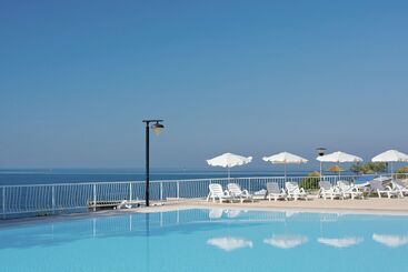 هتل Naturist Resort Solaris