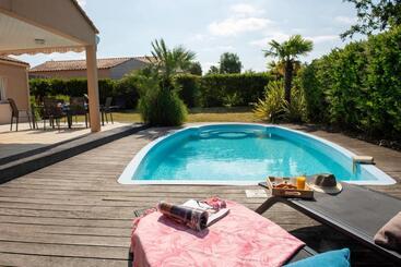 هتل Oasis Les Jardins Des Sables D'olonne