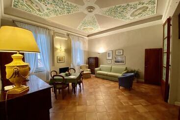 هتل Palazzo Alfani  Residenza D Epoca