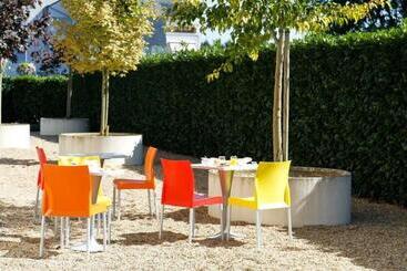 هتل Premiere Classe Tours Sud  Chambray Les Tours