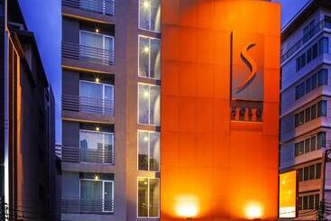 هتل Solo, Sukhumvit 2, Bangkok   Sha Extra Plus