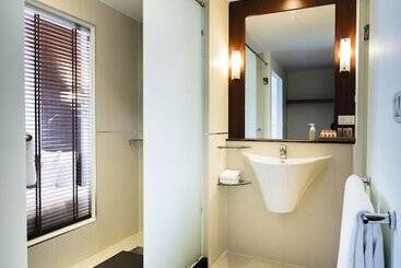 هتل Solo, Sukhumvit 2, Bangkok   Sha Extra Plus