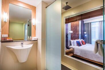هتل Solo, Sukhumvit 2, Bangkok   Sha Extra Plus