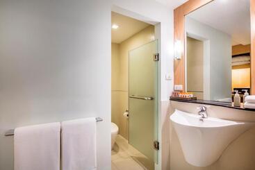 هتل Solo, Sukhumvit 2, Bangkok   Sha Extra Plus
