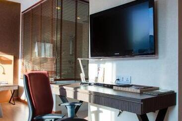 هتل Solo, Sukhumvit 2, Bangkok   Sha Extra Plus
