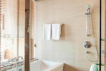 هتل Solo, Sukhumvit 2, Bangkok   Sha Extra Plus
