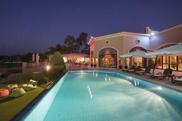 هتل Stella Di Mare Sea Club