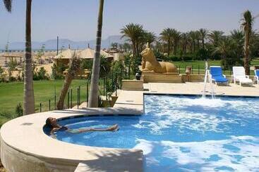 هتل Stella Di Mare Sea Club