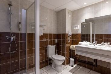 هتل The Originals City, Hôtel Paraylemonial