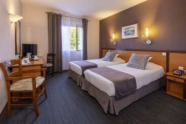 هتل The Originals City, Hôtel Paraylemonial