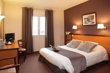 هتل The Originals City, Hôtel Paraylemonial