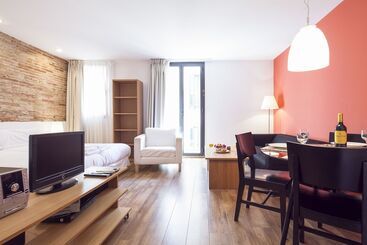 Inside Barcelona Apartments Sants