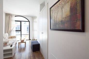 Inside Barcelona Apartments Sants
