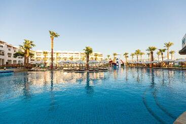 Sunrise Remal Resort