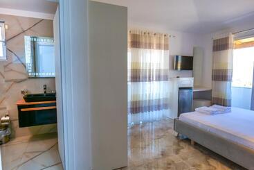 Three Islands Hotel Of Ksamil