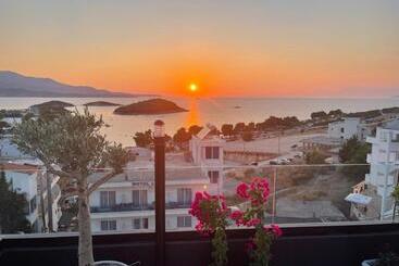 Three Islands Hotel Of Ksamil