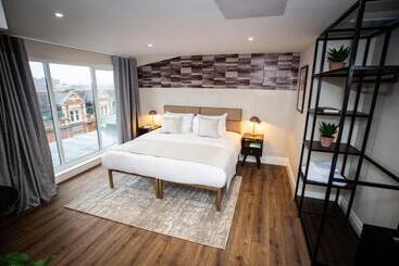 هتل The Gresham Apart